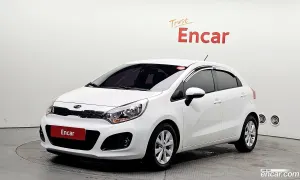 Kia Pride Luxury 1.6 GDI Hatchback 2014