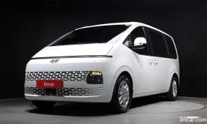 Hyundai Staria Modern Tourer 9-Seater 2022