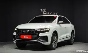Audi Q8 55 TFSI Quattro Premium 2021