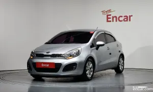 Kia Pride Luxury 1.6 GDI Hatchback 2014