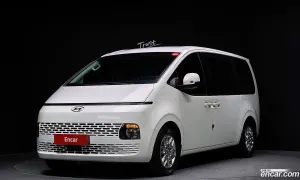 Hyundai Staria Modern Tourer 9-Seater 2023