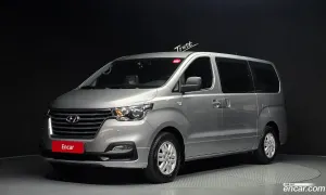 Hyundai Starex Modern Van 5-Seater 2018
