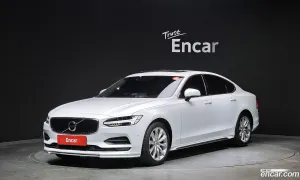 Volvo S90 D4 Momentum 2017