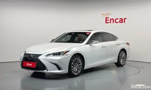 Lexus Es Luxury Plus 2024