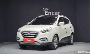Hyundai Tucson Premium Diesel(e-VGT) 2WD 2013