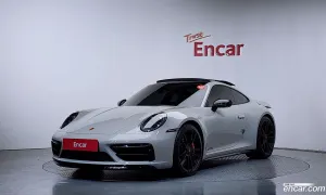 Porsche 911 Carrera 4 GTS 2022