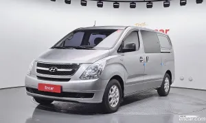 Hyundai Starex CVX Deluxe 5-Seater VAN 2014