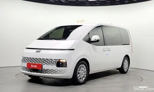 Hyundai Staria Modern Tourer 11-Seater 2022
