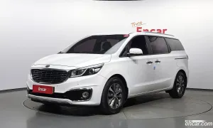 Kia Canival 9-seater Luxury 2018