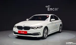 Bmw 5-series 520i Luxury 2019