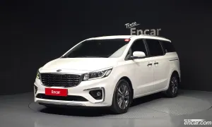 Kia Canival 9-Seater Luxury 2018