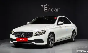 Mercedes-benz E-class E300 4MATIC Avnatgarde 2016