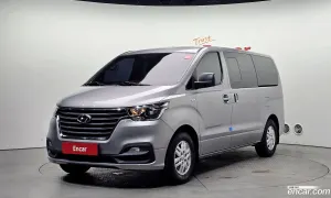 Hyundai Starex Modern Van 5-Seater 2019