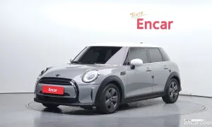 Mini Cooper Third Generation 5Door Classic 2021