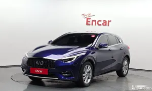 Infiniti Q30 2.0 Essential 2018