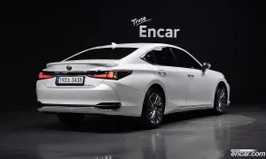 Lexus Es Luxury Plus 2023