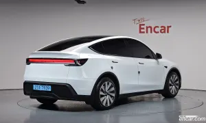 Tesla Model y RWD 2025