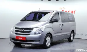 Hyundai Starex CVX Luxury 5-Seater VAN 2015