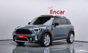 Mini Countryman 2nd Gen Classic Plus Launch Pack 2023