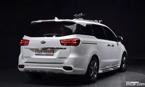 Kia Canival VIP 7-Seater Limousine 2018