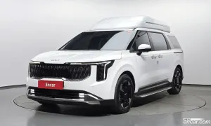 Kia Canival Signature Gasoline 9-Seater Hi Limousine 2025