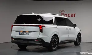 Kia Canival 9-Seater Noblesse 2024