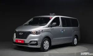 Hyundai Starex Modern Van 5-Seater 2019