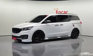 Kia Canival 9-seater Prestige 2017
