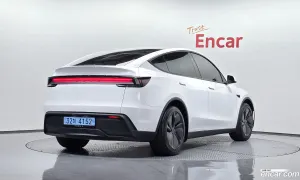 Tesla Model y RWD 2025