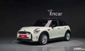 Mini Cooper 3rd 5-Door Classic Plus 2022