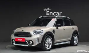 Mini Countryman 2nd Gen Classic Plus Launch Pack 2023