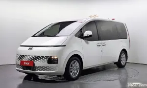 Hyundai Staria Modern Tourer 11-Seater 2022