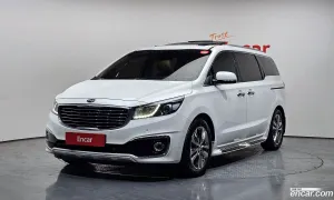 Kia Canival 9-seater Prestige 2017