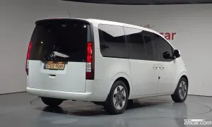 Hyundai Staria Modern Tourer 9-Seater 2022