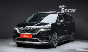 Kia Canival 9-Seater Signature 2023