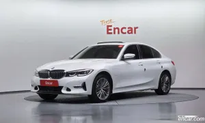 Bmw 3-series 330e Luxury 2021