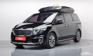 Kia Canival 9-seater Luxury 2017