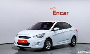 Hyundai Accent 1.4 VVT Premier 2013