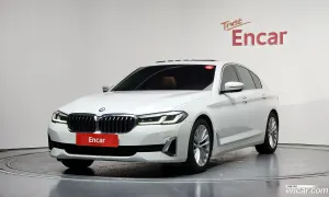 Bmw 5-series 520i Luxury 2022