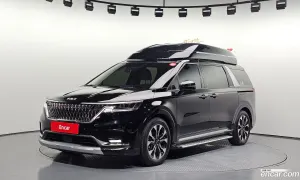 Kia Canival Signature 9-Seater Hi-Limousine 2023