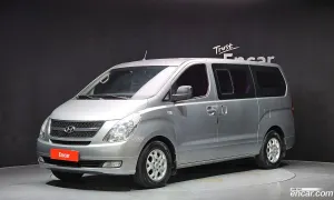 Hyundai Starex CVX Luxury 5-Seater VAN 2012