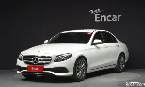 Mercedes-benz E-class E300 4MATIC Avnatgarde 2019