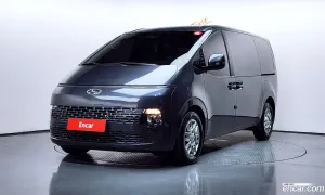 Hyundai Staria Modern Cargo 3-Seater 2023