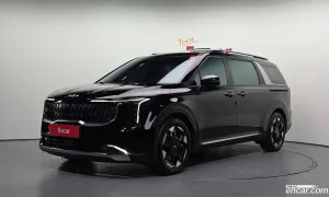 Kia Canival 9-Seater Signature 2024