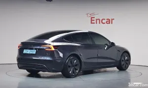 Tesla Model 3 RWD 2025