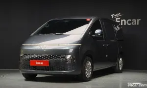 Hyundai Staria Modern Cargo 3-Seater 2023