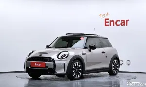Mini Cooper Third Generation Classic 2022
