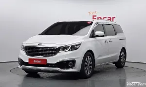 Kia Canival 9-seater Luxury 2018