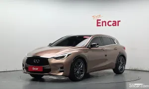 Infiniti Q30 2.0 Premium 2017