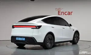 Tesla Model y RWD 2025